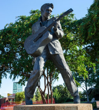 Elvis Presley Statue